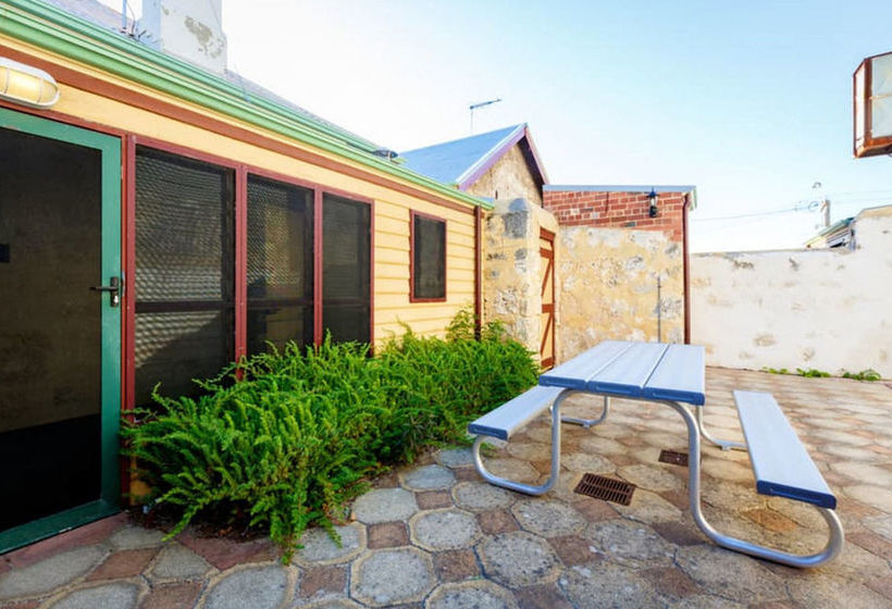 Fremantle Colonial Cottages