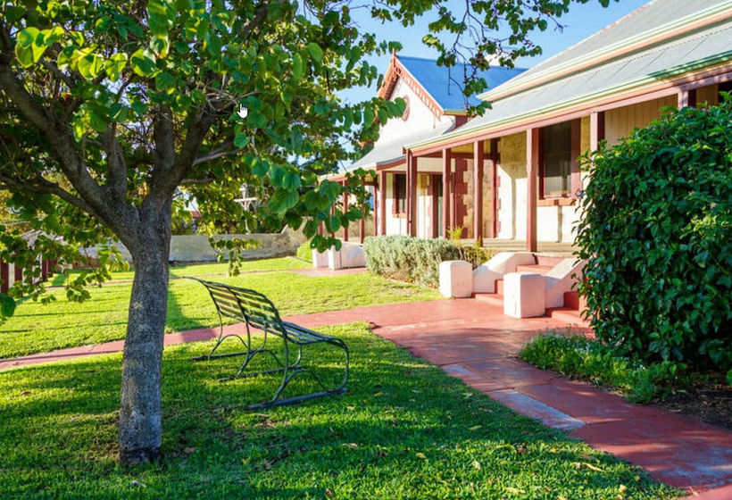 Fremantle Colonial Cottages