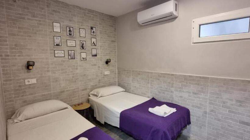 Hostal La Cabaña