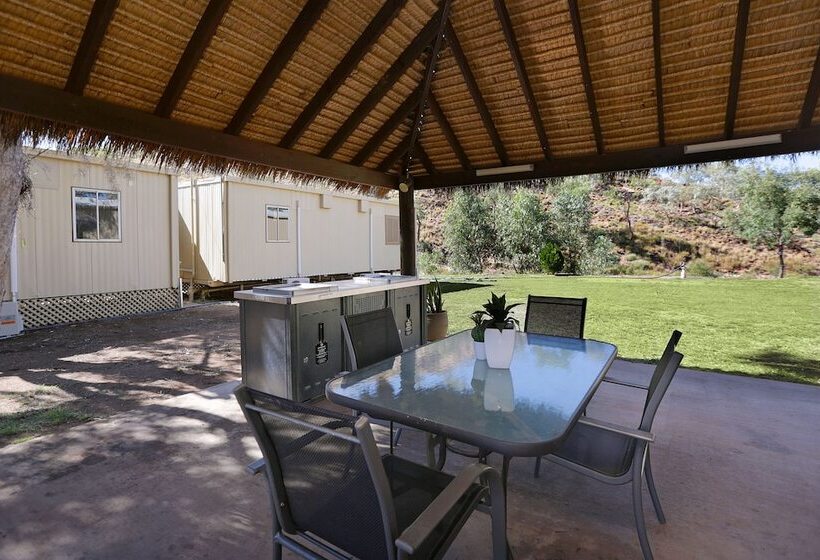 בית מלון כפרי Aaok Moondarra Accommodation Village