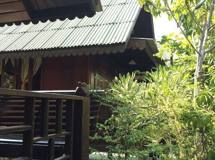 هتل Baan Kong Homestay