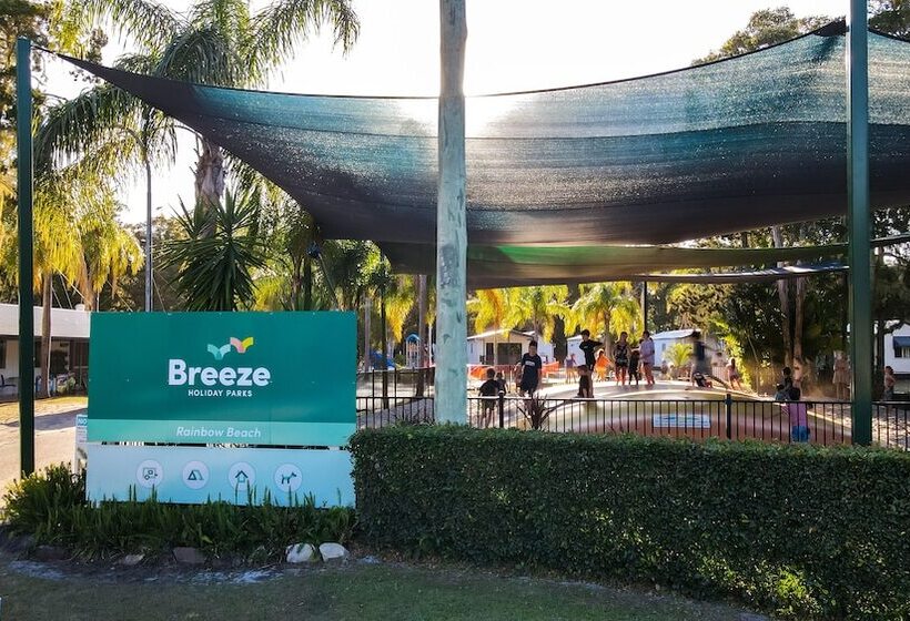هتل Big4 Breeze Holiday Parks   Rainbow Beach