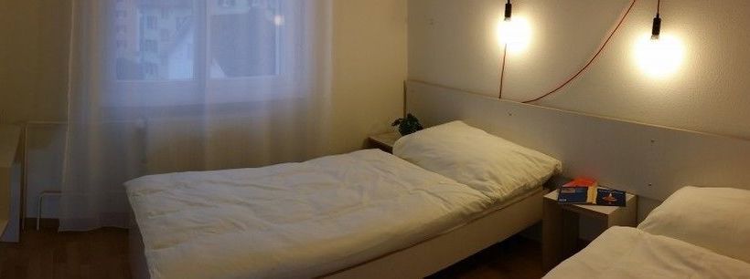 ホテル Easyliving Budget Rooms Lindenstrasse 48