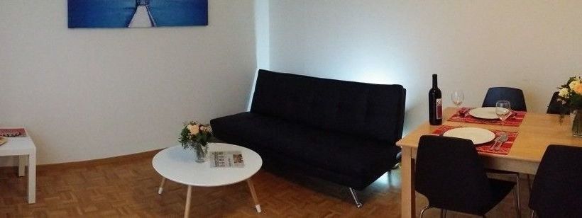 ホテル Easyliving Budget Rooms Lindenstrasse 48