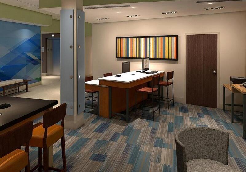 בית מלון כפרי Holiday Inn Express & Suites   Kansas City   Lee S Summit, An Ihg