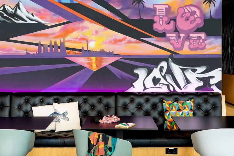 호텔 Moxy Frankfurt Airport