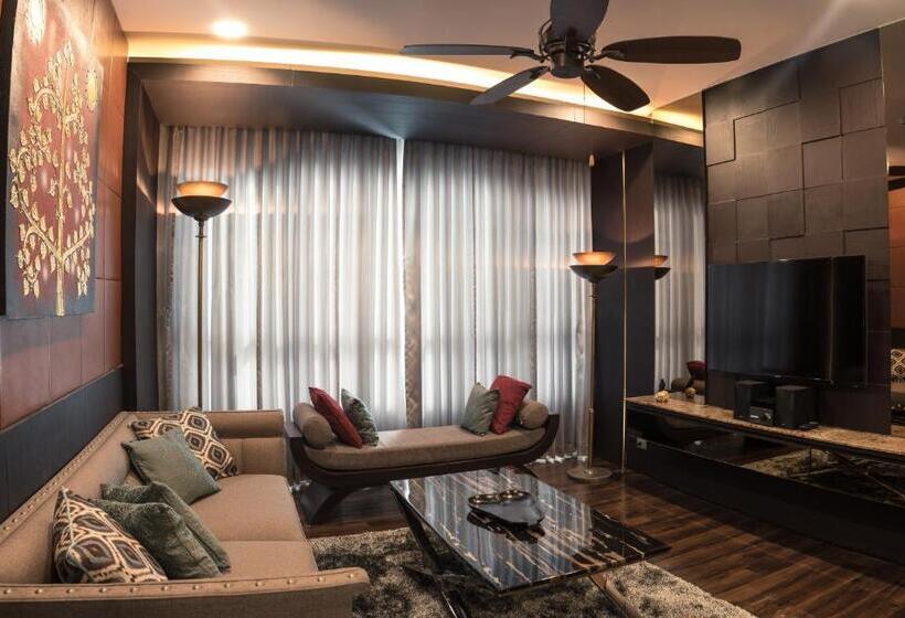 هتل North Hill City Resort  Sha Extra Plus