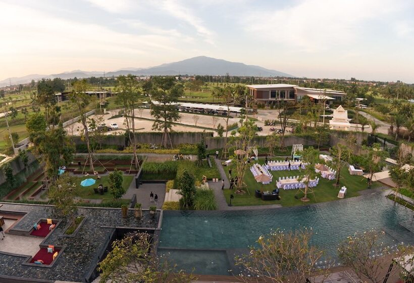 هتل North Hill City Resort  Sha Extra Plus