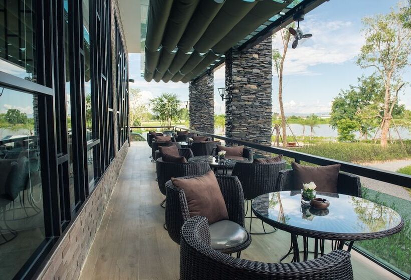 هتل North Hill City Resort  Sha Extra Plus