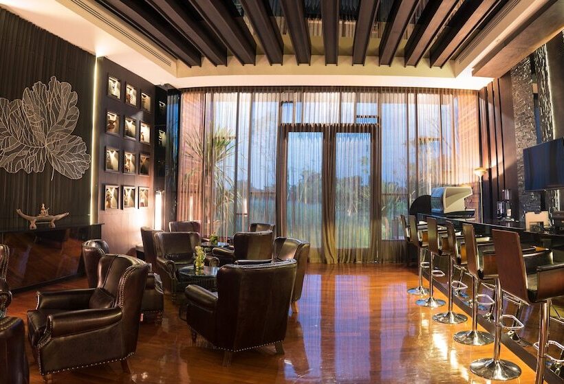 هتل North Hill City Resort  Sha Extra Plus