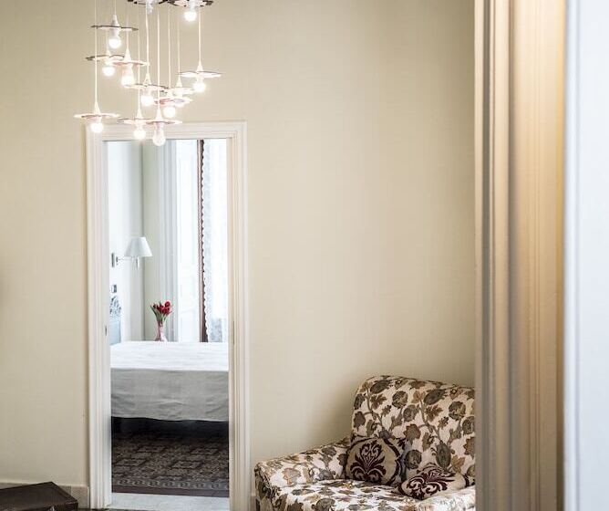 هتل Rossocorallo B&b