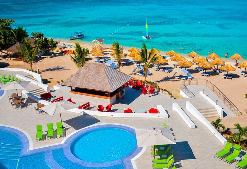 هتل Grand Decameron Cornwall Beach, A Trademark All Inclusive Resort