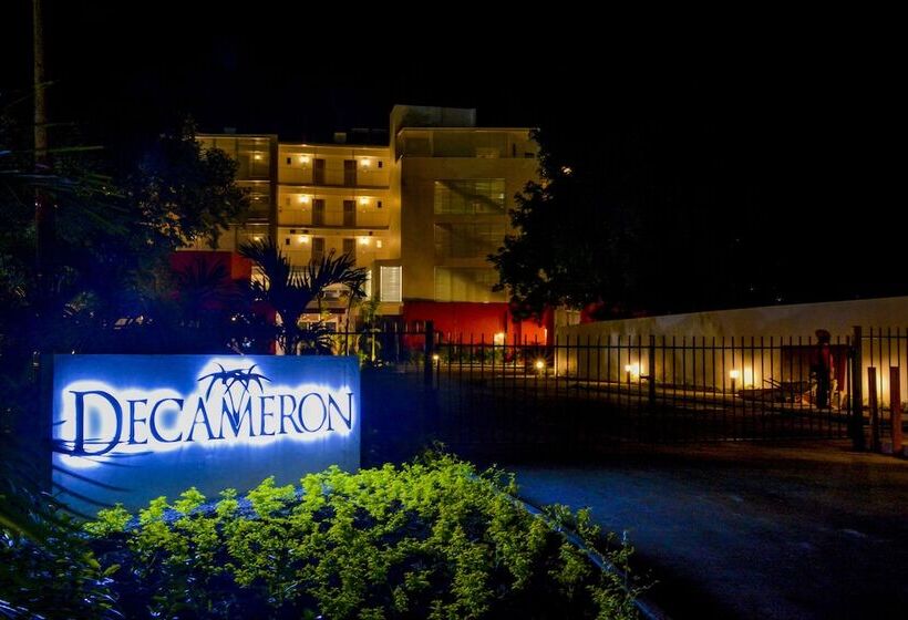 هتل Grand Decameron Cornwall Beach, A Trademark All Inclusive Resort