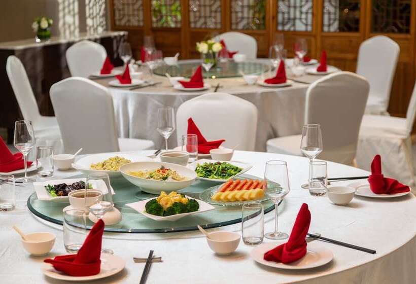 هتل Doubletree By Hilton Shanghai Hongqiao