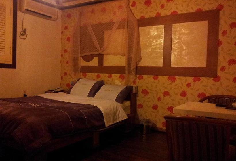 Fotos del hotel Vedu Juan Station:  36