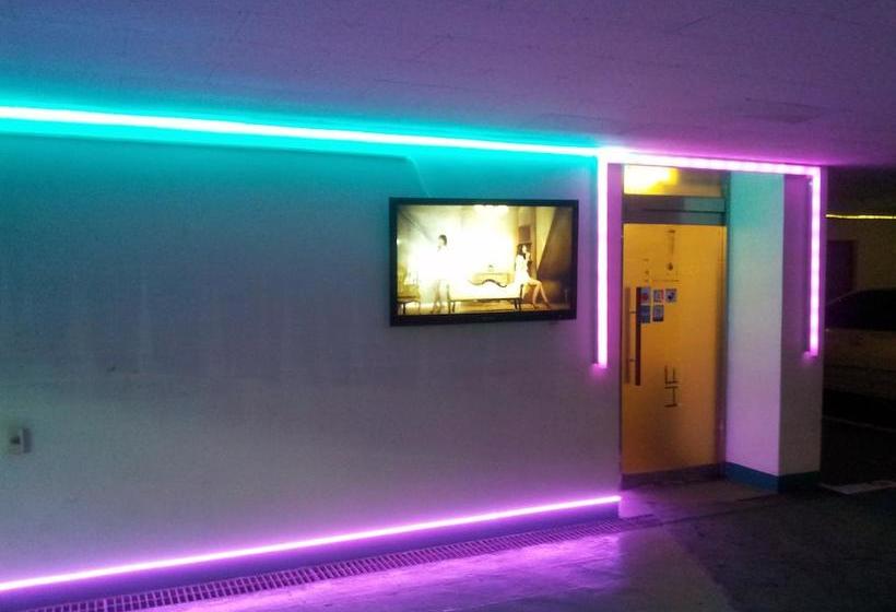 Fotos del hotel Vedu Juan Station:  16