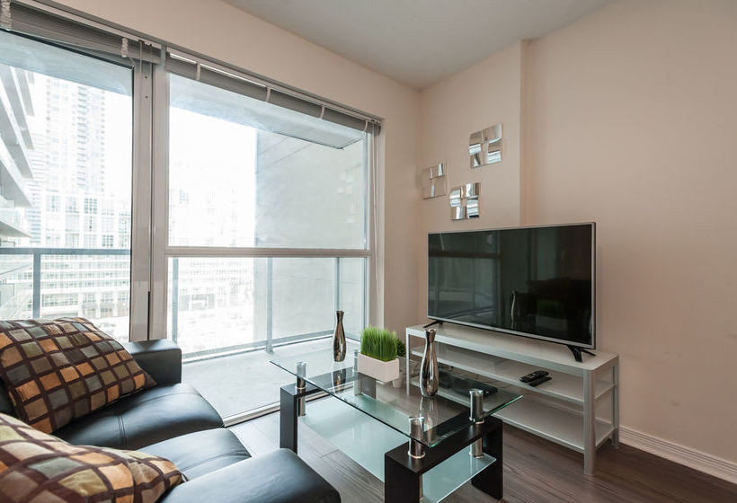 Life Suites  Front And Spadina