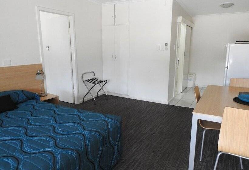 فندق على الطريق Urangan Motor Inn