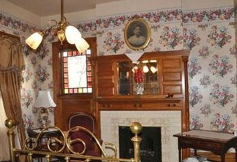 ベッドアンドブレックファースト Charles Nelson Schmick House