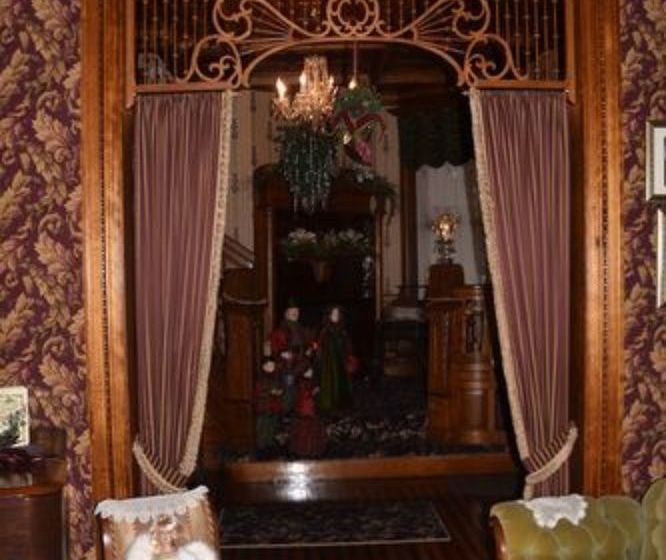 ベッドアンドブレックファースト Charles Nelson Schmick House