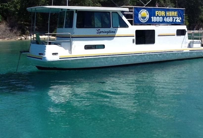 فندق Boyds Bay Houseboat Holidays