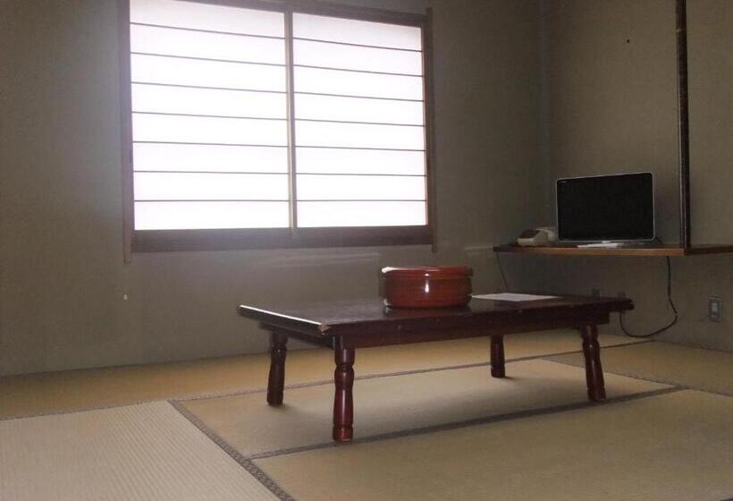 هتل Kawaguchiko Station Inn