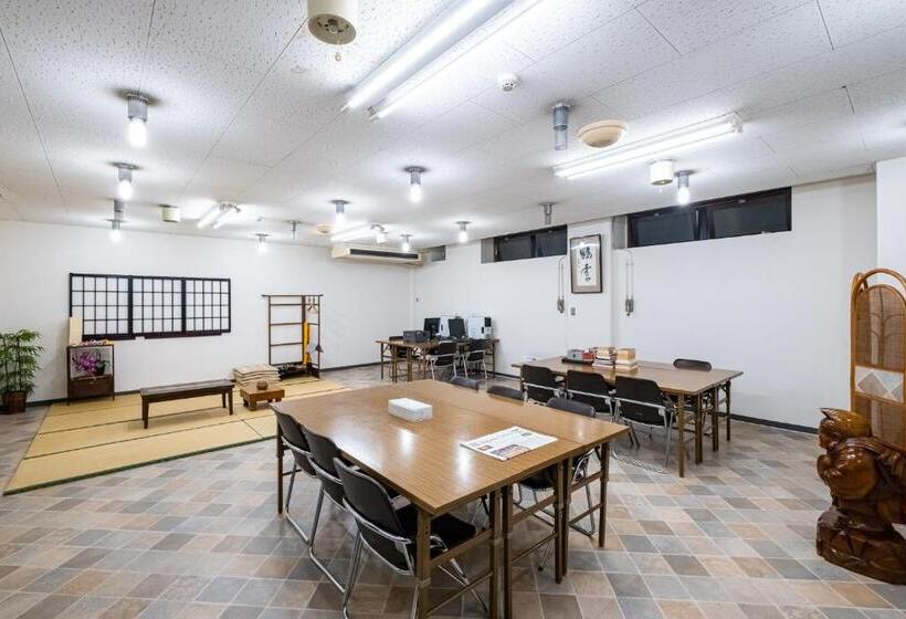 هتل Kawaguchiko Station Inn