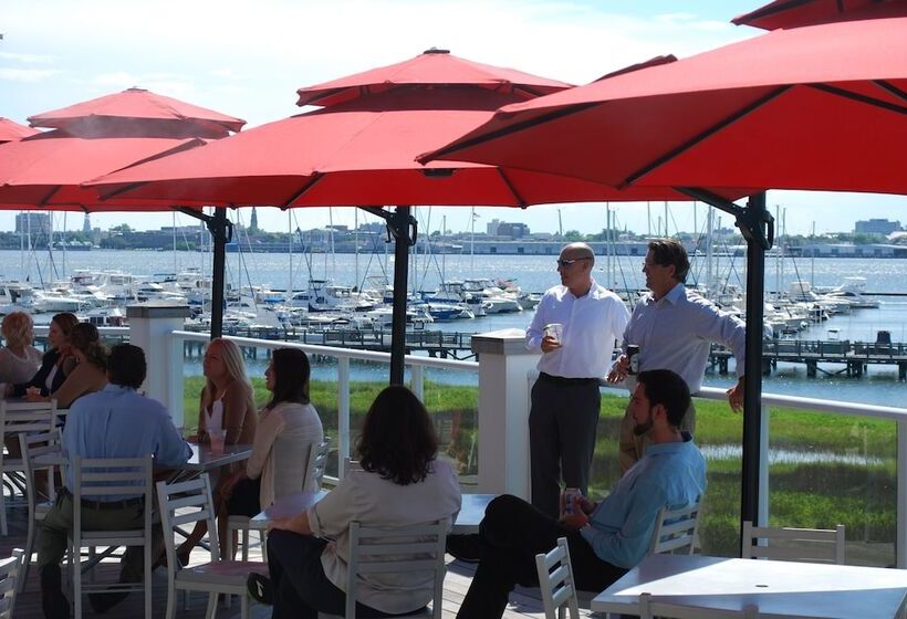 בית מלון כפרי The Beach Club At Charleston Harbor Resort And Marina