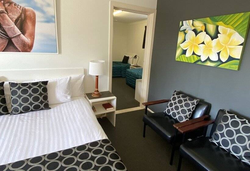 모텔 Centre Point Midcity Motor Inn