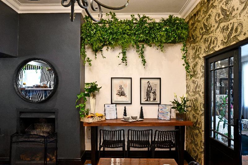 بنسيون Ashbourne Boutique Guest House