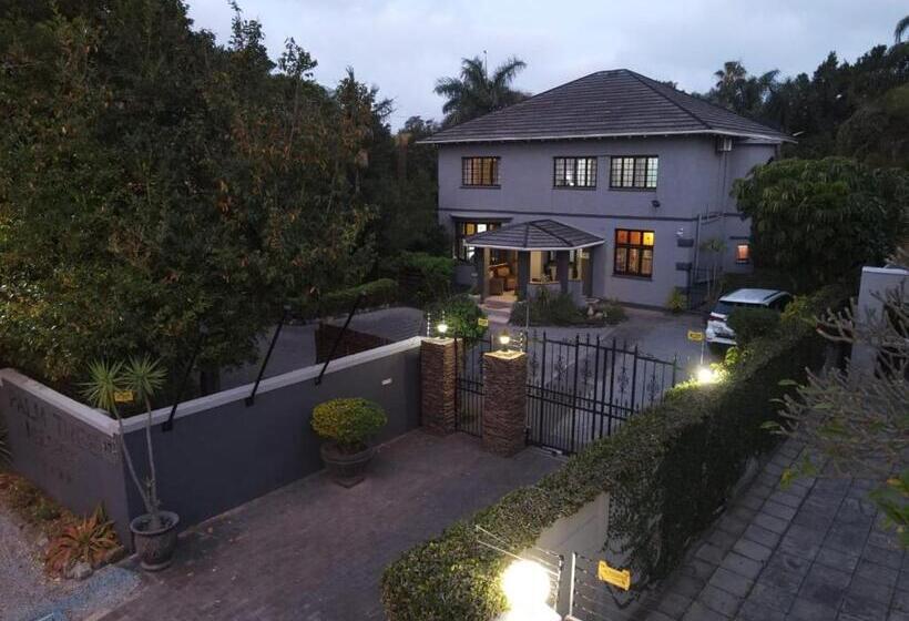 پانسیون Palm Tree Manor