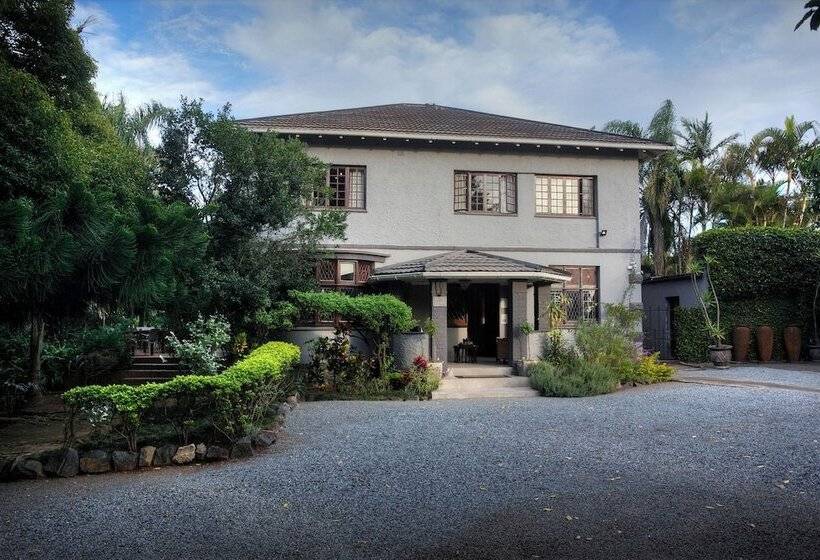 پانسیون Palm Tree Manor