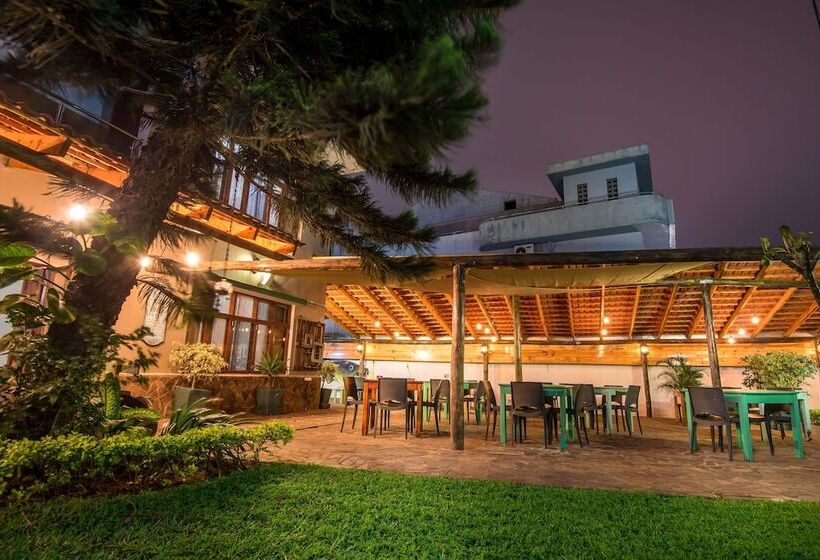 פנסיון Sommerschield Guest House & Restaurant
