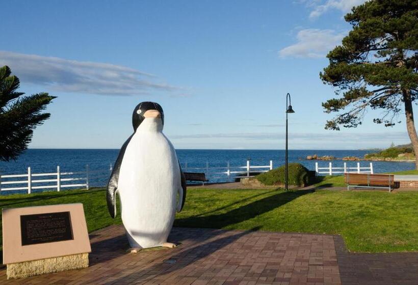 Sunrise At Penguin