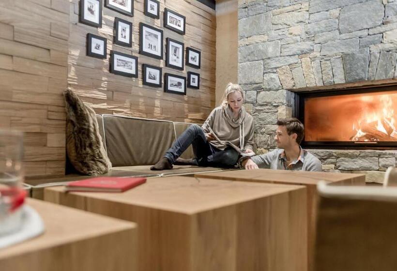 住宿加早餐 Superior Hotel Edelweiss