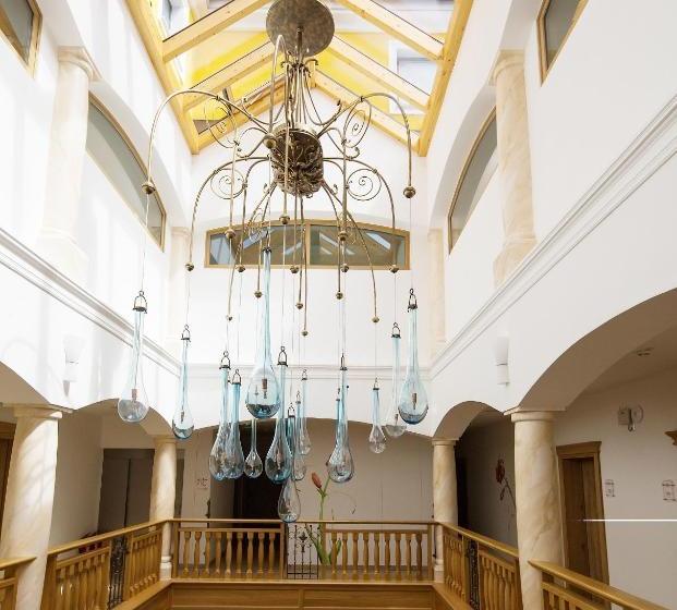 Donauhotel Lettnerhof