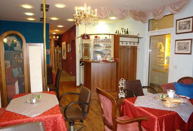 ホテル Garni Daniela Urich