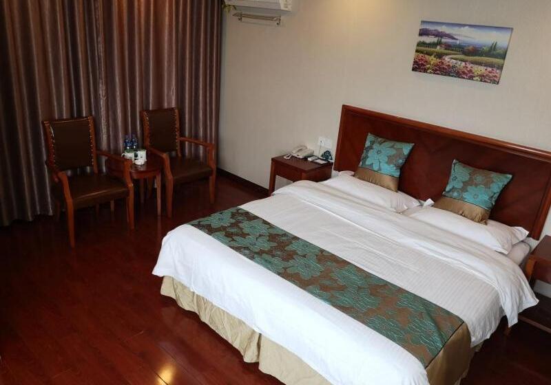 Отель Greentree Inn Jiangsu Taizhou Taidong Railway Station Business