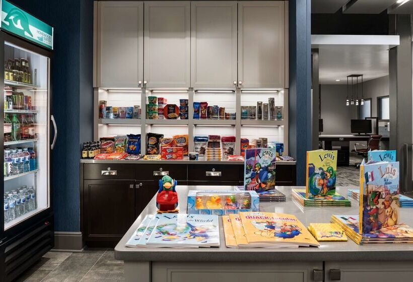 ホテル Homewood Suites By Hilton Milwaukee Downtown