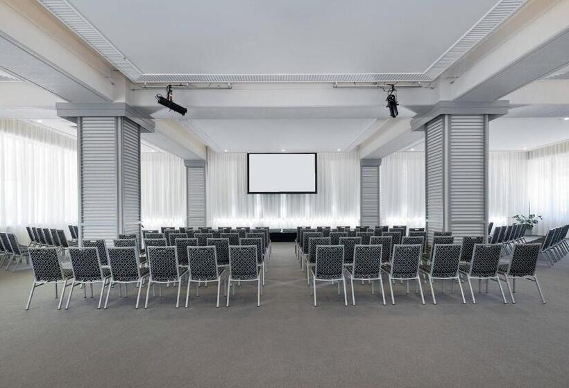 Отель Jw Marriott Gold Coast Resort & Spa