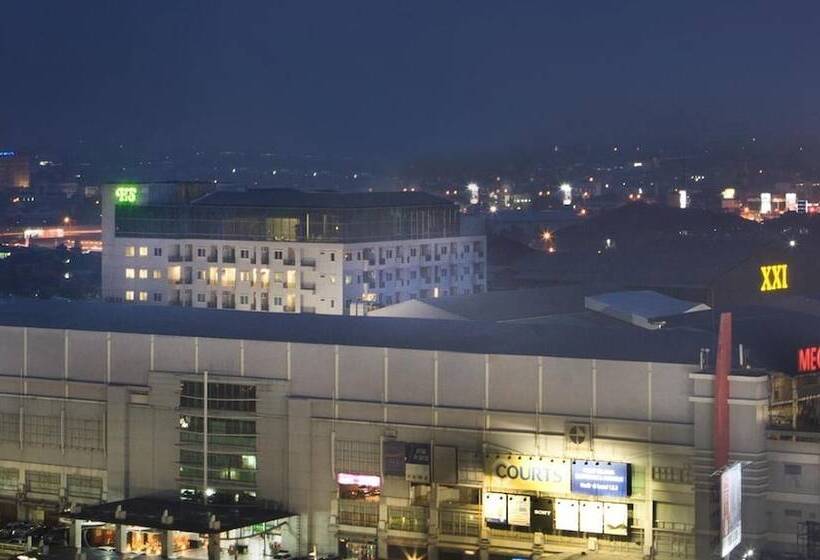 هتل Santika Mega City  Bekasi