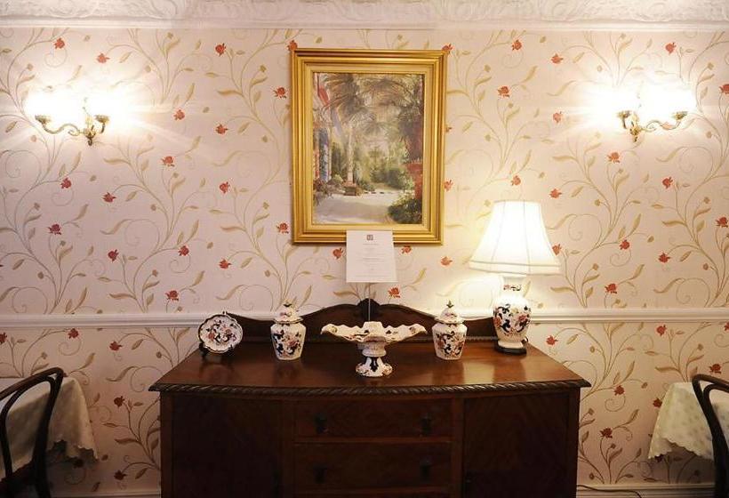 Meadowside B&b