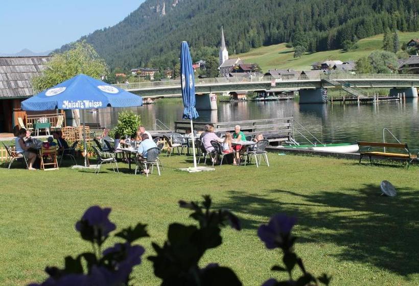 تختخواب و صبحانه Frühstückspension Seerose