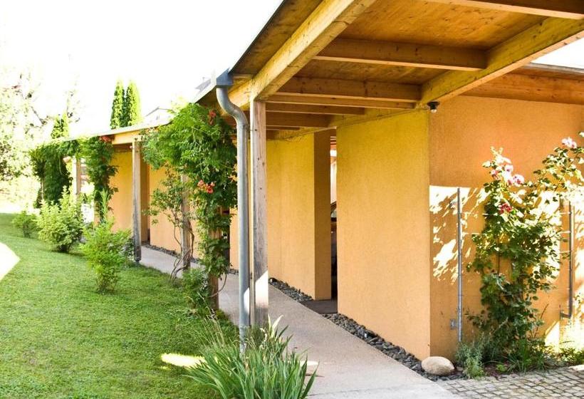 تختخواب و صبحانه Pension Popotnik