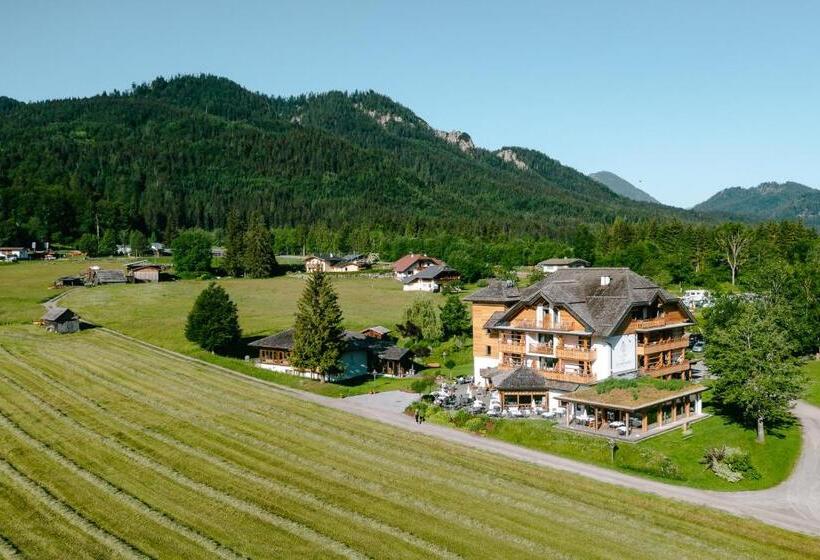 Das Leonhard   Naturparkhotel Am Weissensee