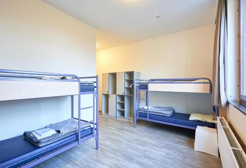 Generation Europe Youth Hostel