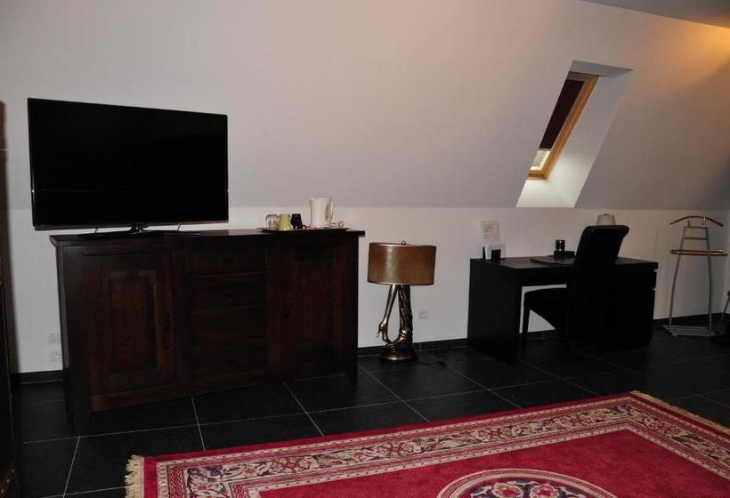 ホテル La Chaumiere