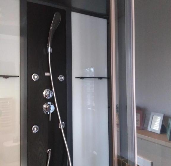 تختخواب و صبحانه Casa Cosi, Tourist & Business Suites & Flats With Reserved Parking, Private Sauna Available