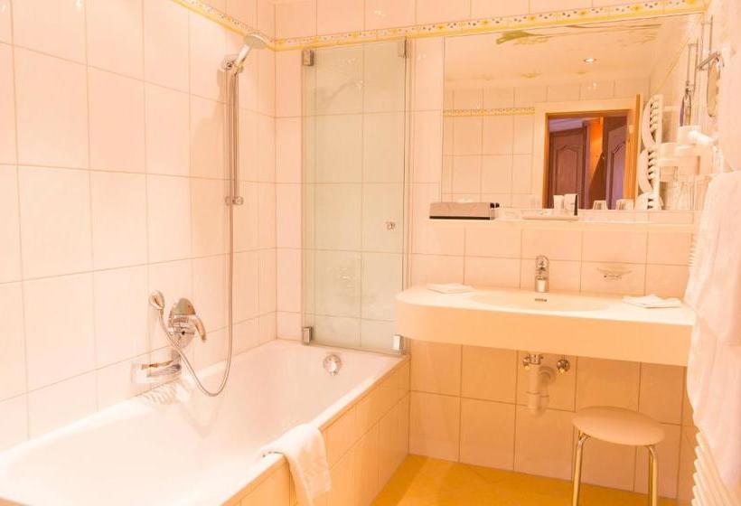 هتل Alpenland   Das Feine Kleine