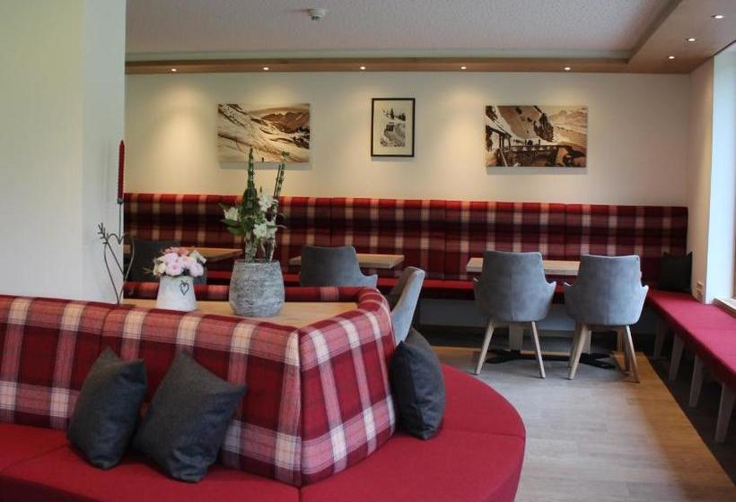 هتل Garni Lärchenhof